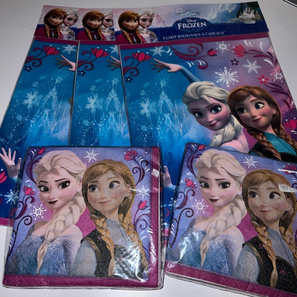 Disney Frozen Treat Loot Bags 8 Count Birthday Party 3 Pack 24 Bags/24 Napkins